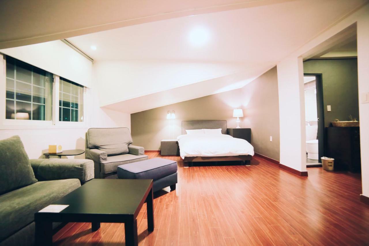 Gonggan Residence Hotel Geoje Dış mekan fotoğraf